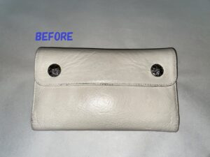 財布修理　クロムハーツ　白　長財布の修理　お色の塗り直し　染め直し